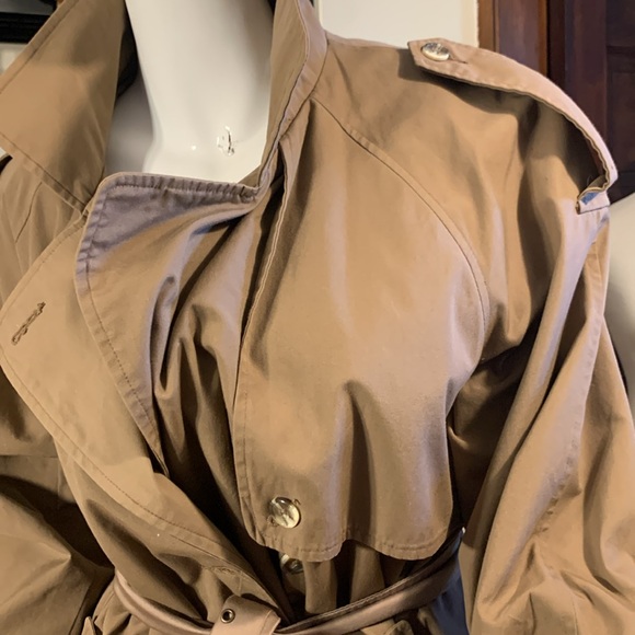 70’s VINTAGE AVON TRENCH COAT , MADE IN BRITISH HONG KONG - Picture 5 of 16